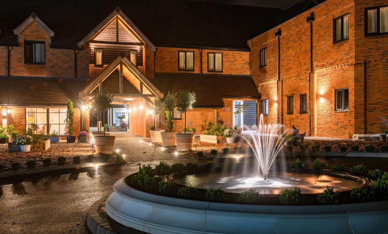 Cottesmore Hotel Golf & Country Club Crawley  Extérieur photo