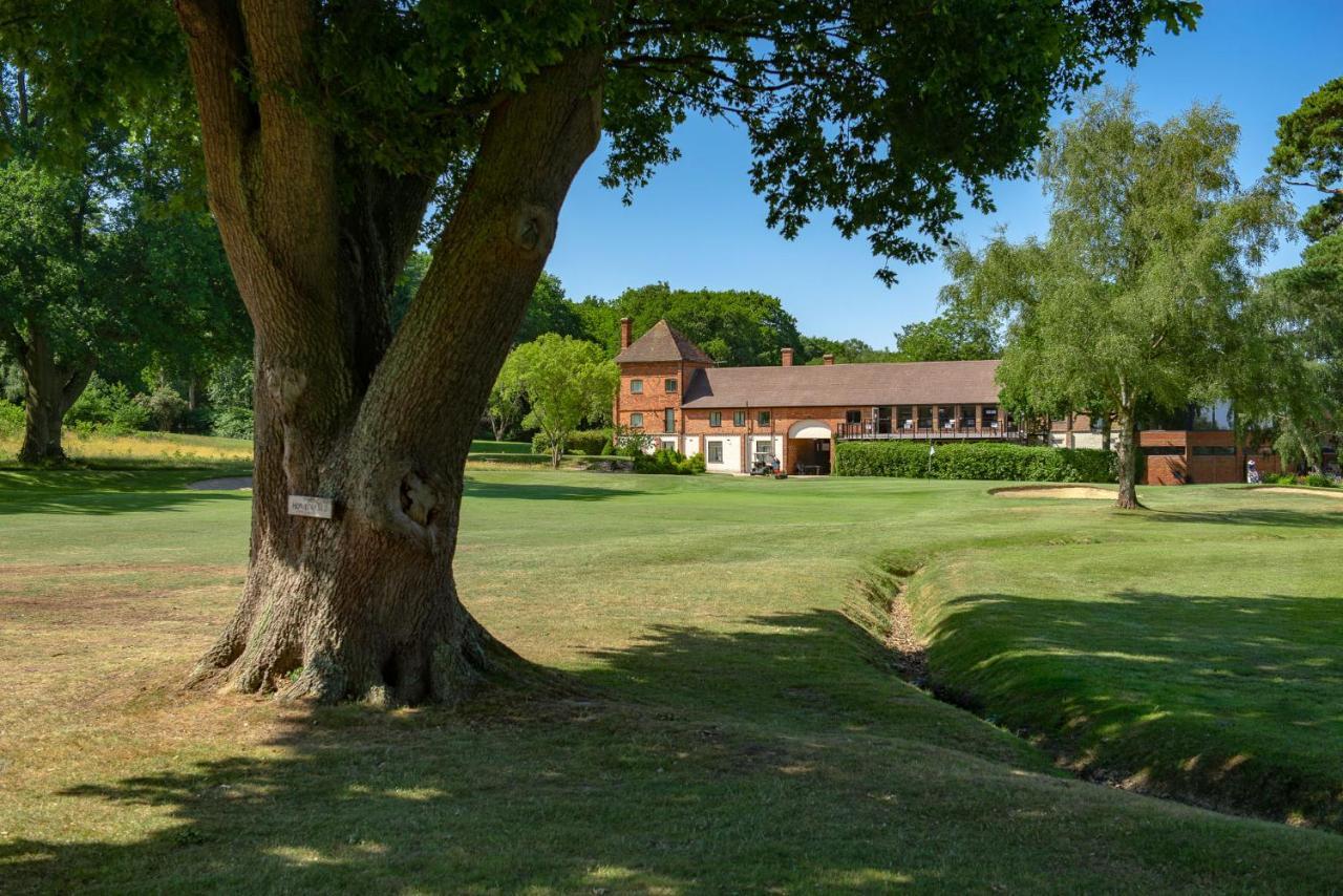 Cottesmore Hotel Golf & Country Club Crawley  Extérieur photo