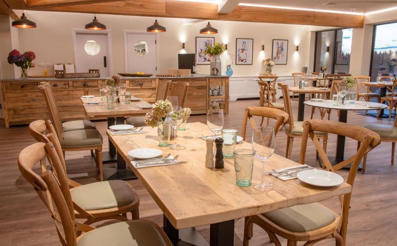Cottesmore Hotel Golf & Country Club Crawley  Extérieur photo