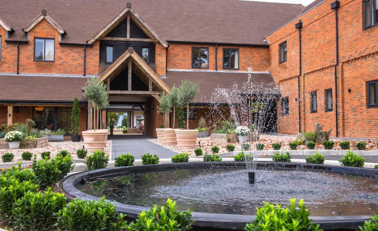 Cottesmore Hotel Golf & Country Club Crawley  Extérieur photo