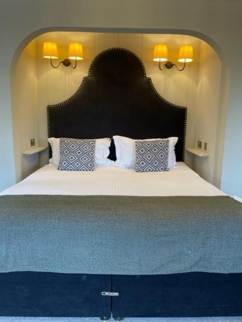 Cottesmore Hotel Golf & Country Club Crawley  Extérieur photo
