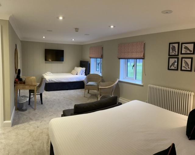 Cottesmore Hotel Golf & Country Club Crawley  Extérieur photo