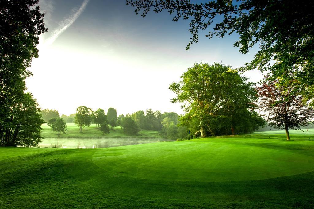 Cottesmore Hotel Golf & Country Club Crawley  Extérieur photo